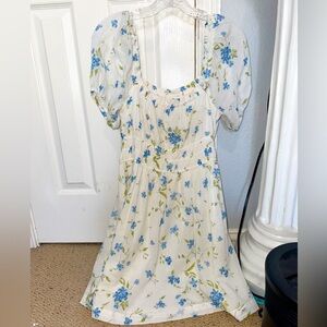 White floral dress with blue flowers ! BP Size medium !